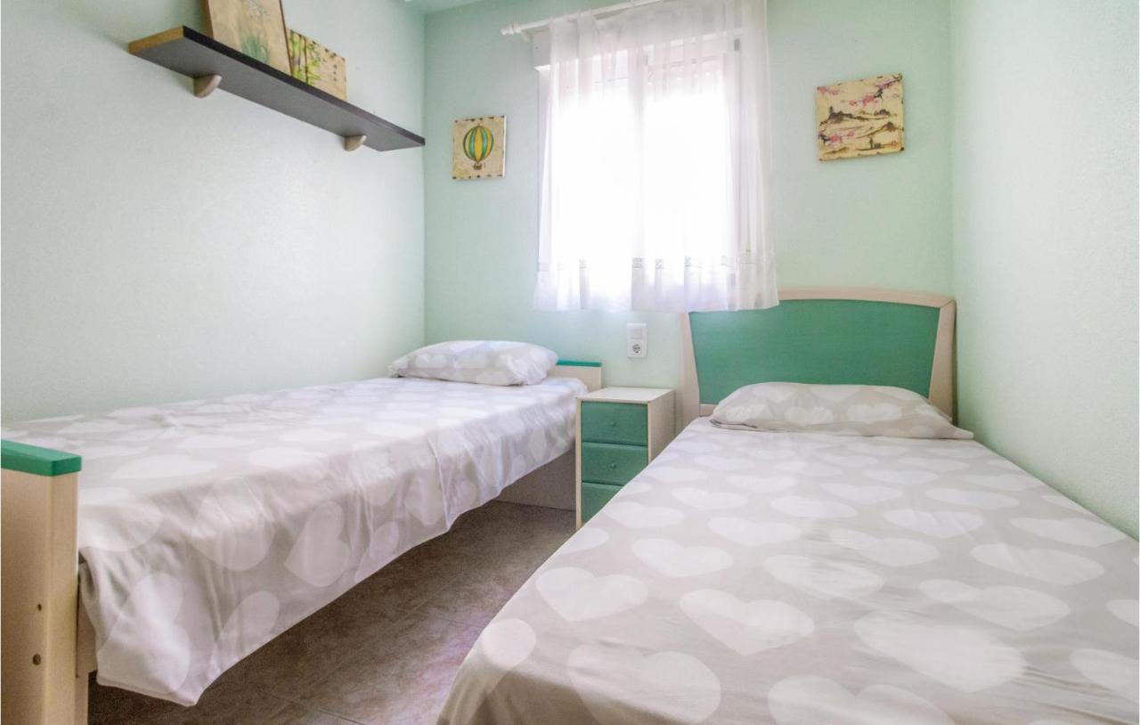 Lovely Apartment In Santa Pola With Wifi מראה חיצוני תמונה